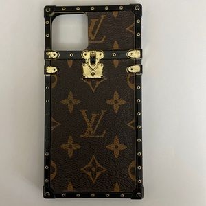 iPhone 11 Pro Max desire inspired case.